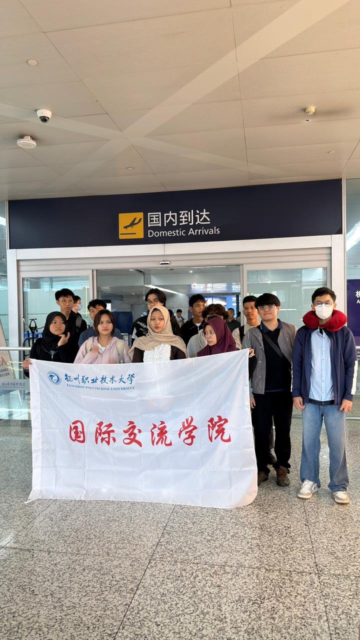 Kedatangan siswa di Yangzhou Polytechnic University