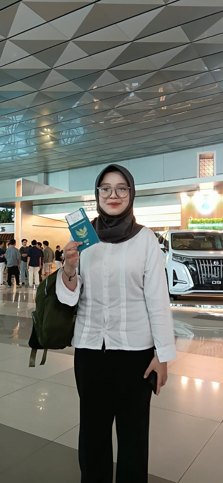 Keberangkatan Zahra Alhusna menuju Jepang